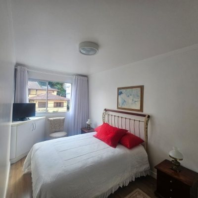 Apartamentos com 75m², 3 quartos, 1 suíte, 1 garagem, no bairro Coqueiros em Florianópolis