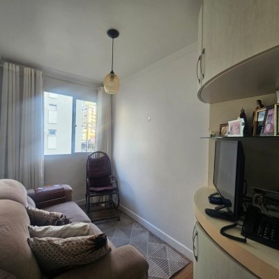 Apartamentos com 75m², 3 quartos, 1 suíte, 1 garagem, no bairro Coqueiros em Florianópolis
