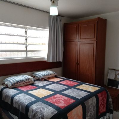 Casa Residencial com 306m², 2 quartos, 1 suíte, 1 garagem, no bairro Cachoeira Do Bom Jesus em Florianópolis