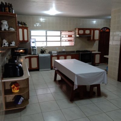 Casa Residencial com 306m², 2 quartos, 1 suíte, 1 garagem, no bairro Cachoeira Do Bom Jesus em Florianópolis