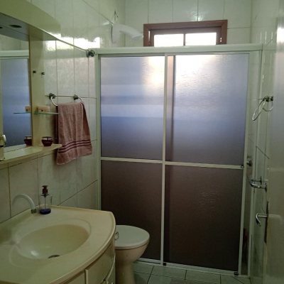 Casa Residencial com 92m², 3 quartos, 1 suíte, 2 garagens, no bairro Bela Vista em São José