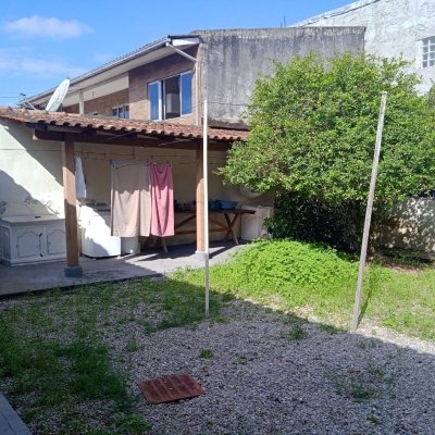 Casa Residencial com 92m², 3 quartos, 1 suíte, 2 garagens, no bairro Bela Vista em São José