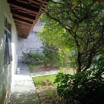 Casa Residencial com 92m², 3 quartos, 1 suíte, 2 garagens, no bairro Bela Vista em São José