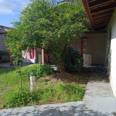 Casa Residencial com 92m², 3 quartos, 1 suíte, 2 garagens, no bairro Bela Vista em São José