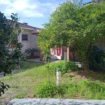 Casa Residencial com 92m², 3 quartos, 1 suíte, 2 garagens, no bairro Bela Vista em São José