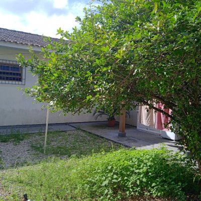 Casa Residencial com 92m², 3 quartos, 1 suíte, 2 garagens, no bairro Bela Vista em São José