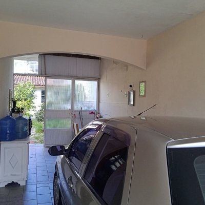 Casa Residencial com 92m², 3 quartos, 1 suíte, 2 garagens, no bairro Bela Vista em São José