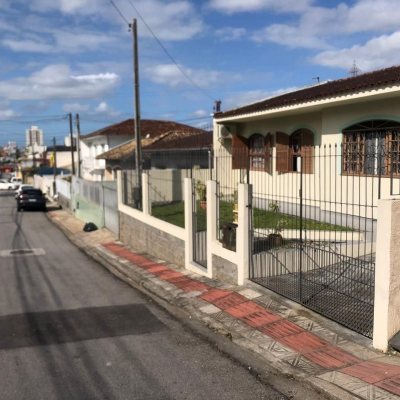 Casa Residencial com 92m², 3 quartos, 1 suíte, 2 garagens, no bairro Bela Vista em São José