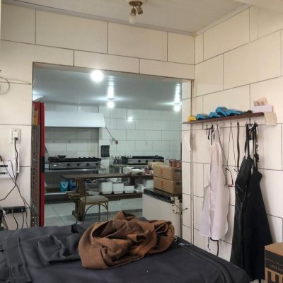 Casa Residencial/Comercial com 127m², 2 garagens, no bairro Itacorubi em Florianópolis