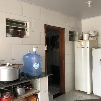 Casa Residencial/Comercial com 127m², 2 garagens, no bairro Itacorubi em Florianópolis