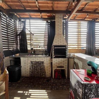 Casa Residencial com 89m², 3 quartos, 2 garagens, no bairro Potecas em São José