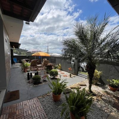 Casa Residencial com 89m², 3 quartos, 2 garagens, no bairro Potecas em São José