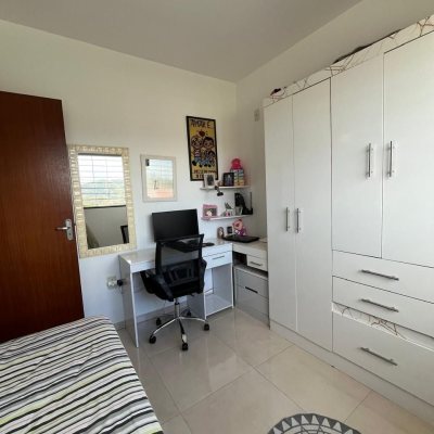 Casa Residencial com 89m², 3 quartos, 2 garagens, no bairro Potecas em São José