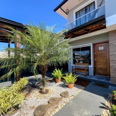 Casa Residencial com 89m², 3 quartos, 2 garagens, no bairro Potecas em São José