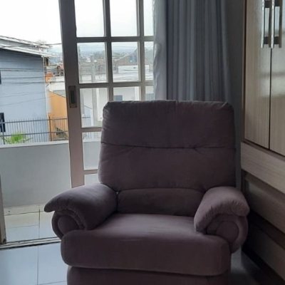 Casa Residencial com 195m², 3 quartos, 2 garagens, no bairro São João Do Rio Vermelho em Florianópolis