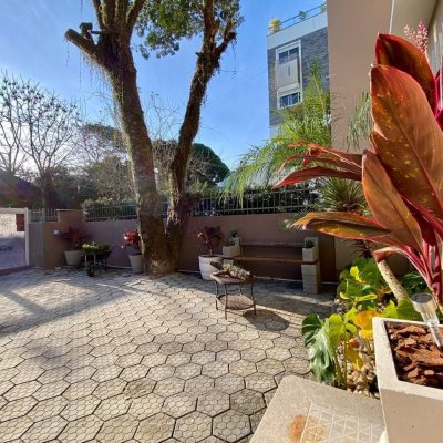 Casa Residencial com 133m², 4 quartos, 1 suíte, 2 garagens, no bairro Campeche em Florianópolis