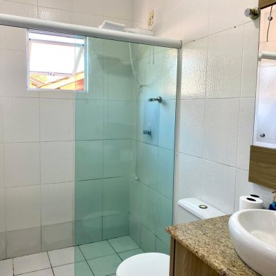 Casa Residencial com 133m², 4 quartos, 1 suíte, 2 garagens, no bairro Campeche em Florianópolis