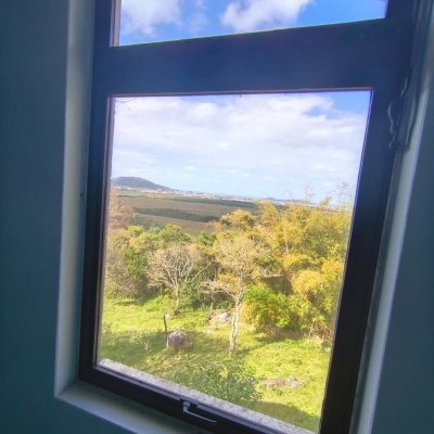 Chacara com 68000m², 6 quartos, 1 suíte, 10 garagens, no bairro Campeche em Florianópolis