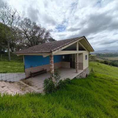 Chacara com 68000m², 6 quartos, 1 suíte, 10 garagens, no bairro Campeche em Florianópolis