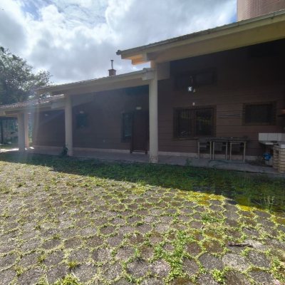 Chacara com 68000m², 6 quartos, 1 suíte, 10 garagens, no bairro Campeche em Florianópolis