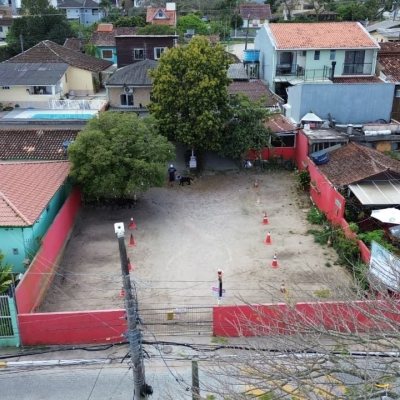 Terreno Comercial/Residencial com 750m², no bairro Santo Antônio De Lisboa em Florianópolis