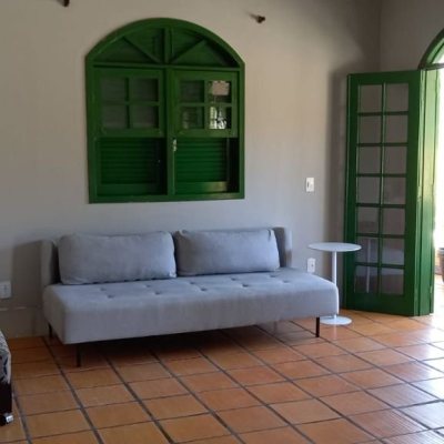 Casa Residencial com 107m², 3 quartos, 4 garagens, no bairro Ingleses do Rio Vermelho em Florianópolis