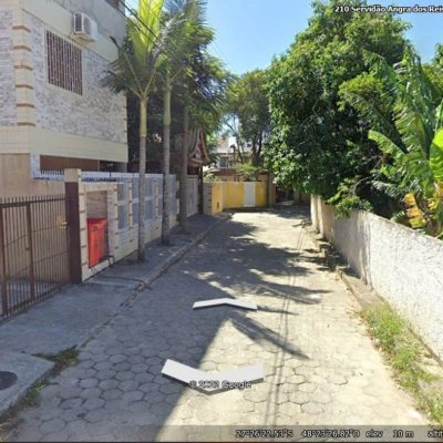 Casa Residencial com 107m², 3 quartos, 4 garagens, no bairro Ingleses do Rio Vermelho em Florianópolis