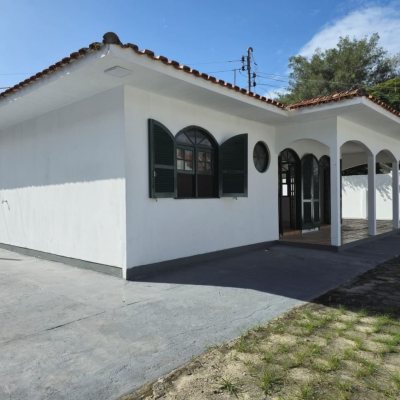 Casa Residencial com 107m², 3 quartos, 4 garagens, no bairro Ingleses do Rio Vermelho em Florianópolis