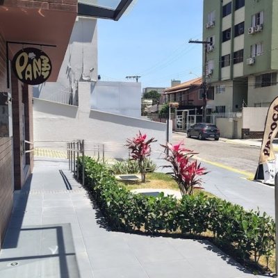 Apartamentos com 61m², 1 quarto, 1 garagem, no bairro Coqueiros em Florianópolis