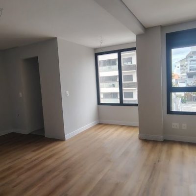 Apartamentos com 61m², 1 quarto, 1 garagem, no bairro Coqueiros em Florianópolis