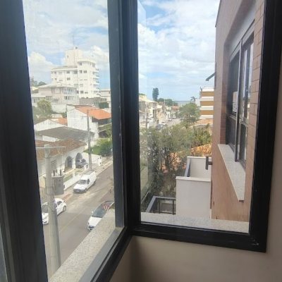 Apartamentos com 61m², 1 quarto, 1 garagem, no bairro Coqueiros em Florianópolis