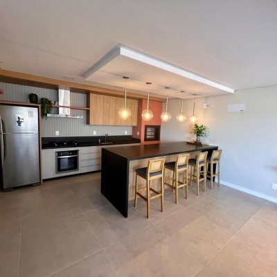 Apartamentos com 62m², 2 quartos, 1 suíte, 1 garagem, no bairro Coqueiros em Florianópolis