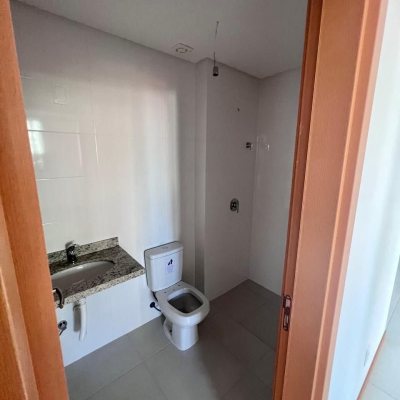 Apartamentos com 62m², 2 quartos, 1 suíte, 1 garagem, no bairro Coqueiros em Florianópolis