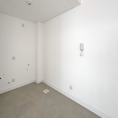 Apartamentos com 65m², 2 quartos, 1 suíte, 1 garagem, no bairro Ribeirão Da Ilha em Florianópolis