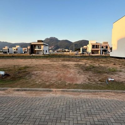 Terreno Comercial/Residencial com 150m², no bairro Jardim Santa Catarina em Biguaçu