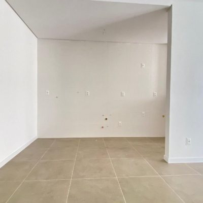 Apartamentos com 83m², 1 quarto, 1 garagem, no bairro Ingleses em Florianópolis
