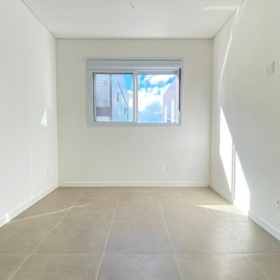 Apartamentos com 83m², 1 quarto, 1 garagem, no bairro Ingleses em Florianópolis