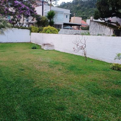 Casa Residencial com 42m², 2 quartos, 6 garagens, no bairro Vargem Grande em Florianópolis