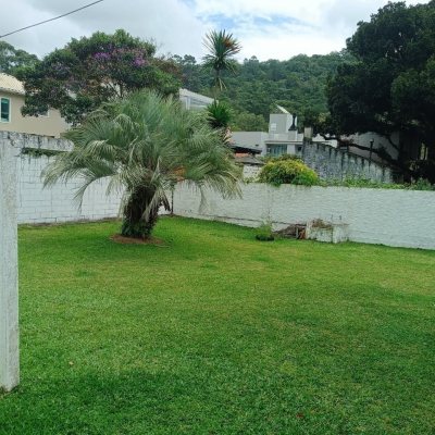 Casa Residencial com 42m², 2 quartos, 6 garagens, no bairro Vargem Grande em Florianópolis