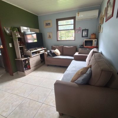 Casa Residencial com 42m², 2 quartos, 6 garagens, no bairro Vargem Grande em Florianópolis