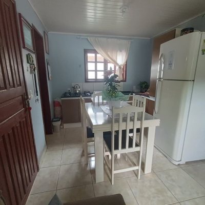 Casa Residencial com 42m², 2 quartos, 6 garagens, no bairro Vargem Grande em Florianópolis