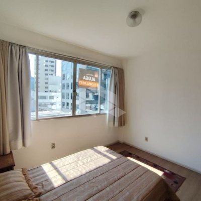 Apartamentos com 49m², 1 quarto, no bairro Centro em Florianópolis