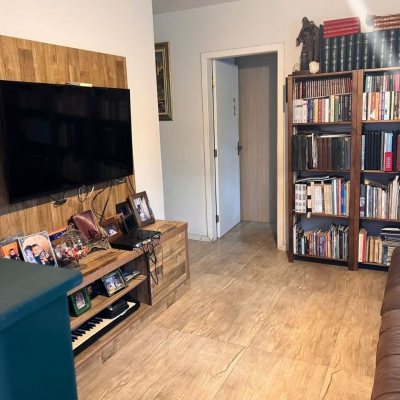 Casa Residencial com 122m², 3 quartos, 4 garagens, no bairro Fazenda Santo Antônio em São José