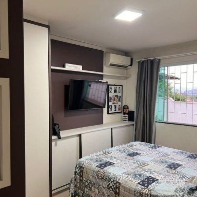 Casa Residencial com 122m², 3 quartos, 4 garagens, no bairro Fazenda Santo Antônio em São José