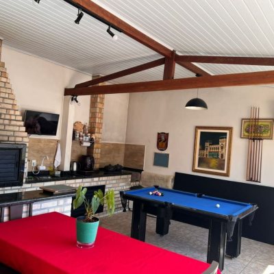 Casa Residencial com 122m², 3 quartos, 4 garagens, no bairro Fazenda Santo Antônio em São José