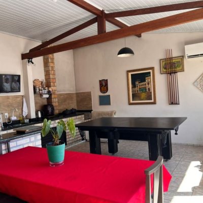 Casa Residencial com 122m², 3 quartos, 4 garagens, no bairro Fazenda Santo Antônio em São José