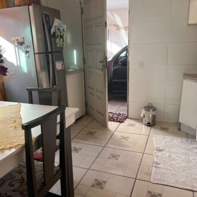 Casa Residencial com 122m², 3 quartos, 4 garagens, no bairro Fazenda Santo Antônio em São José