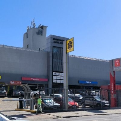 Terreno Comercial/Residencial com 300m², no bairro Barreiros em São José