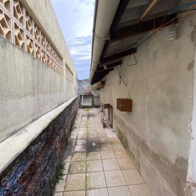 Casa Residencial com 120m², 2 quartos, 2 garagens, no bairro Ribeirão Da Ilha em Florianópolis