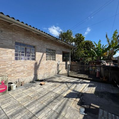 Terreno Comercial/Residencial com 300m², no bairro Jardim Eldorado em Palhoça